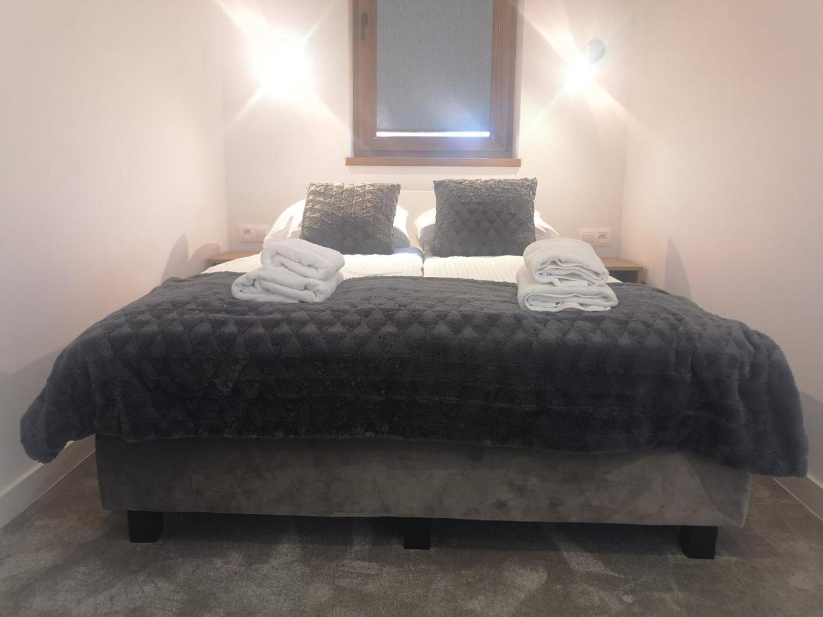 סרבינובו Prywatny Apartament W Hotelu C8 - 365Pam מראה חיצוני תמונה